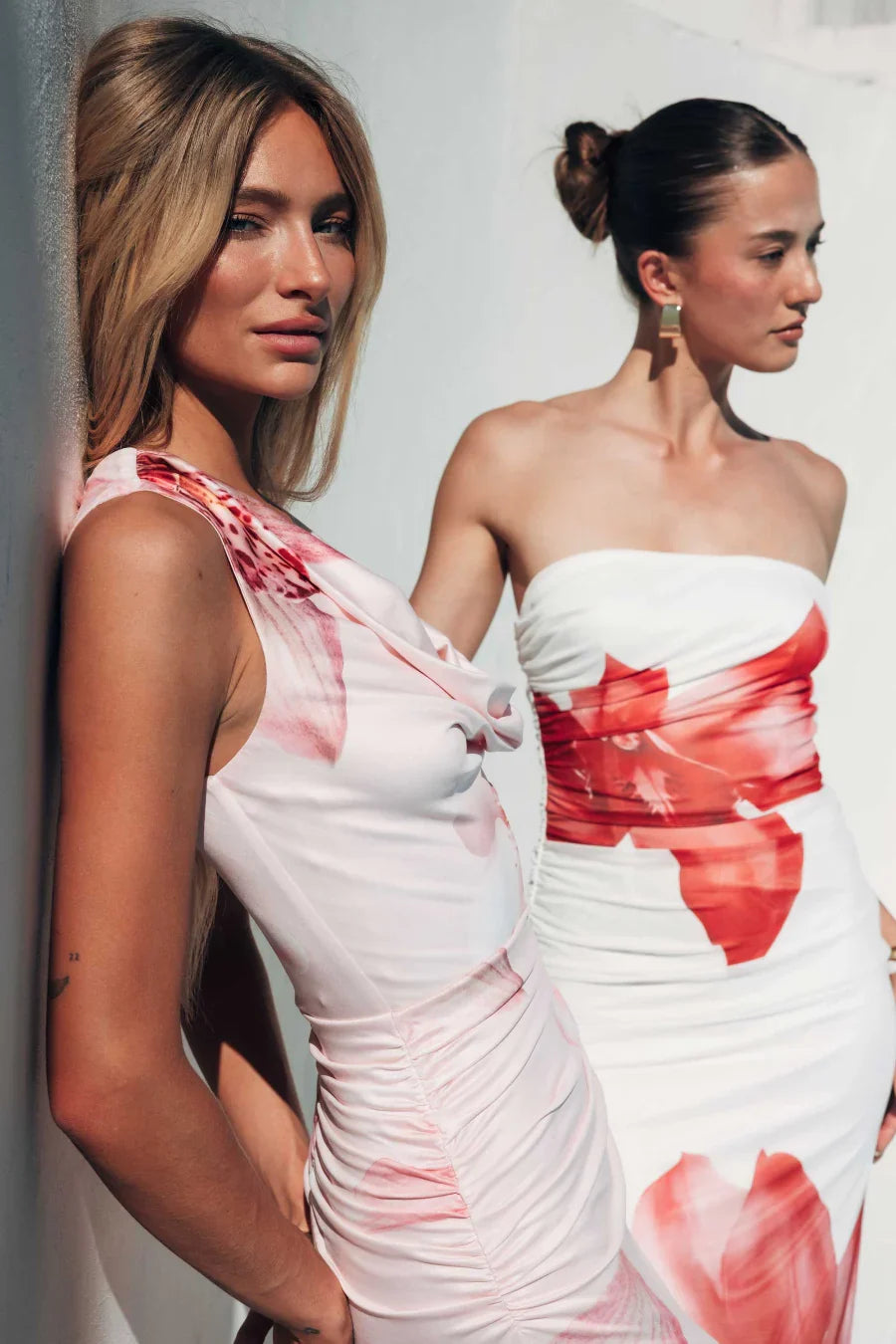 Robe longue en maille fleurie Aura