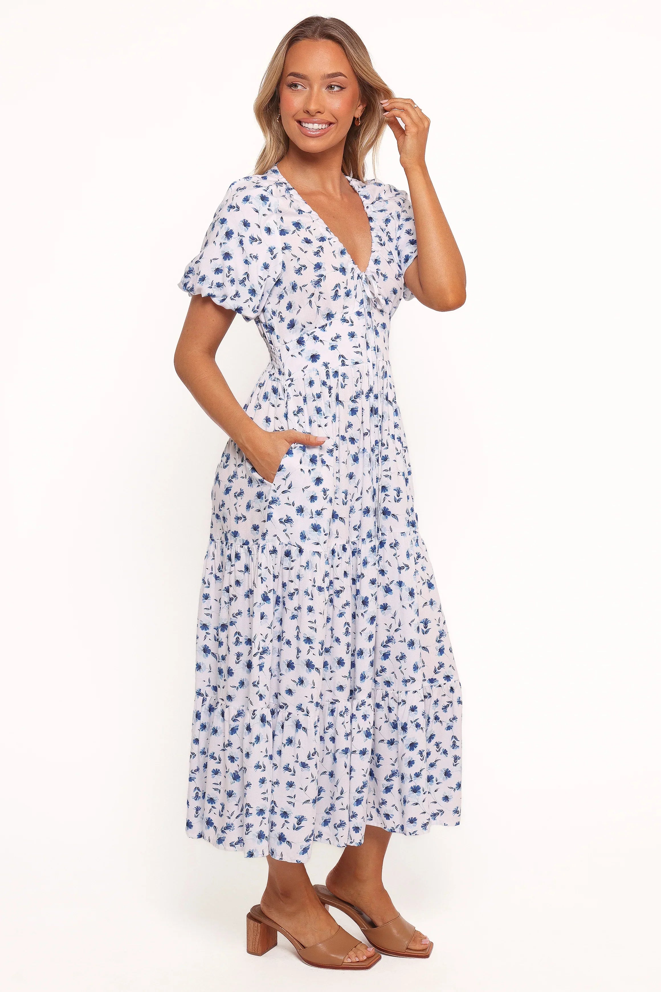 Robe longue Roberts - Motif floral bleu à petites fleurs