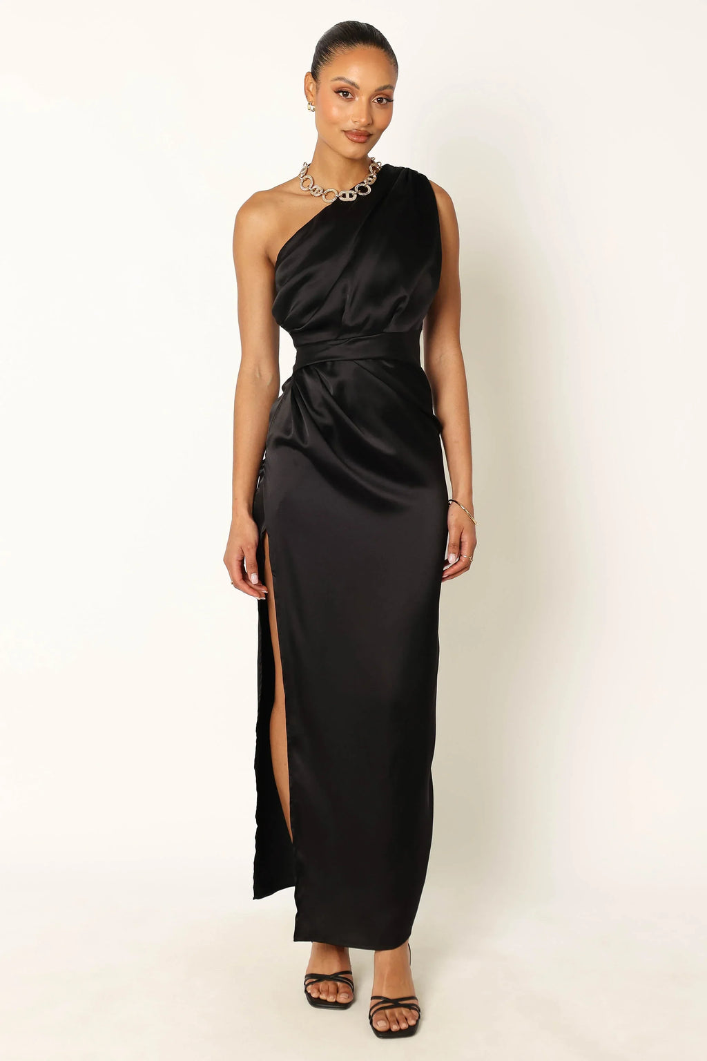 Robe longue Nadia à une épaule - Noir