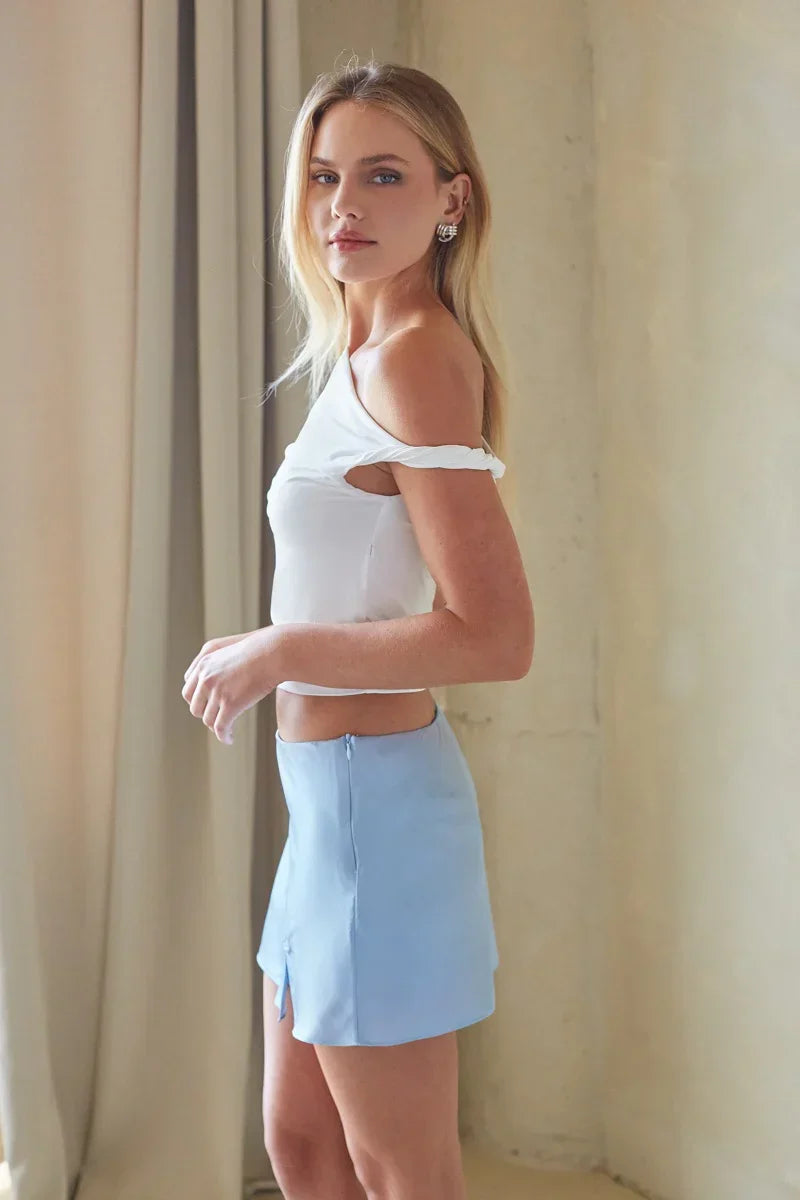 Mini-jupe-short en satin Elsa
