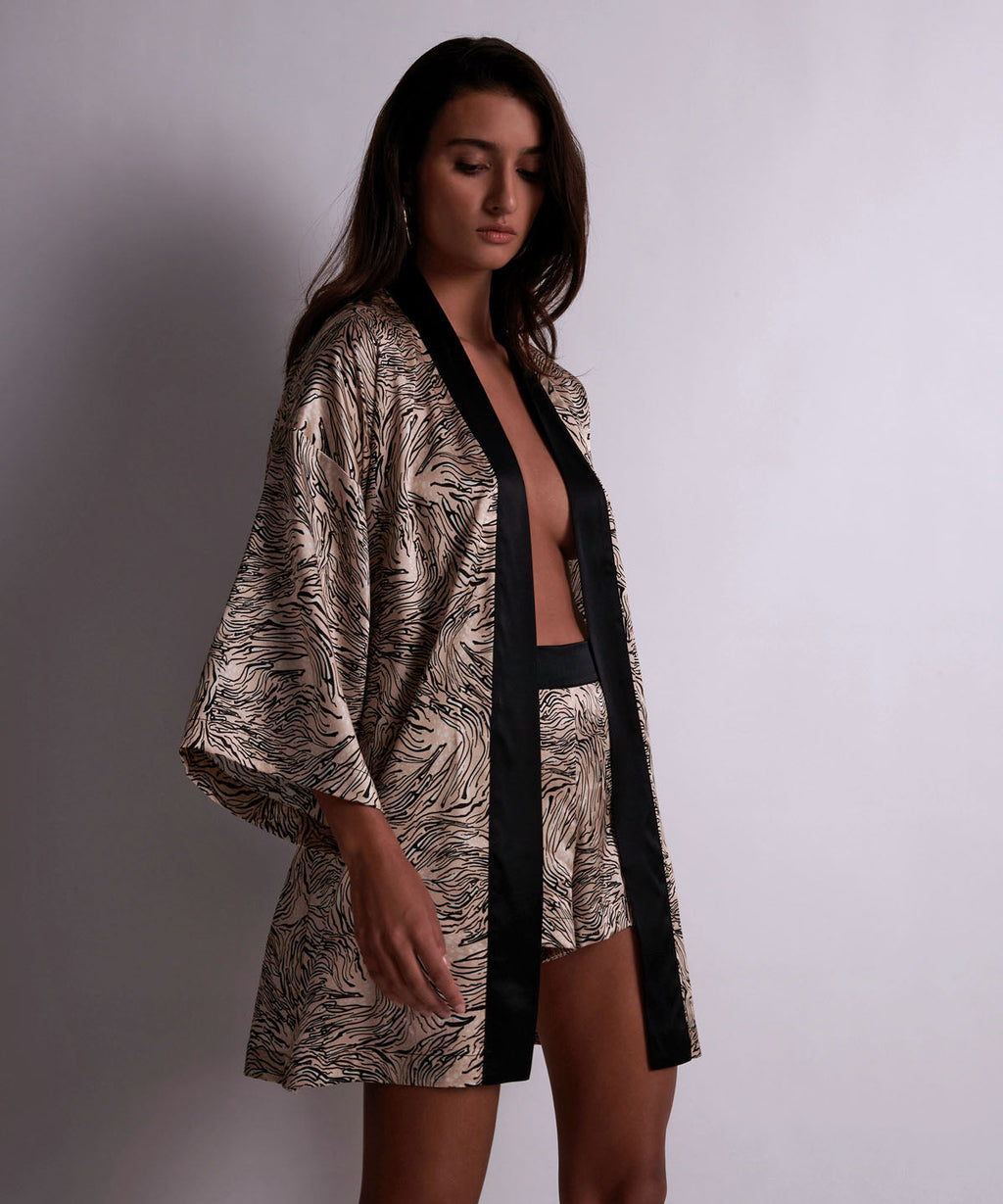 Smocky Night Kimono Félin