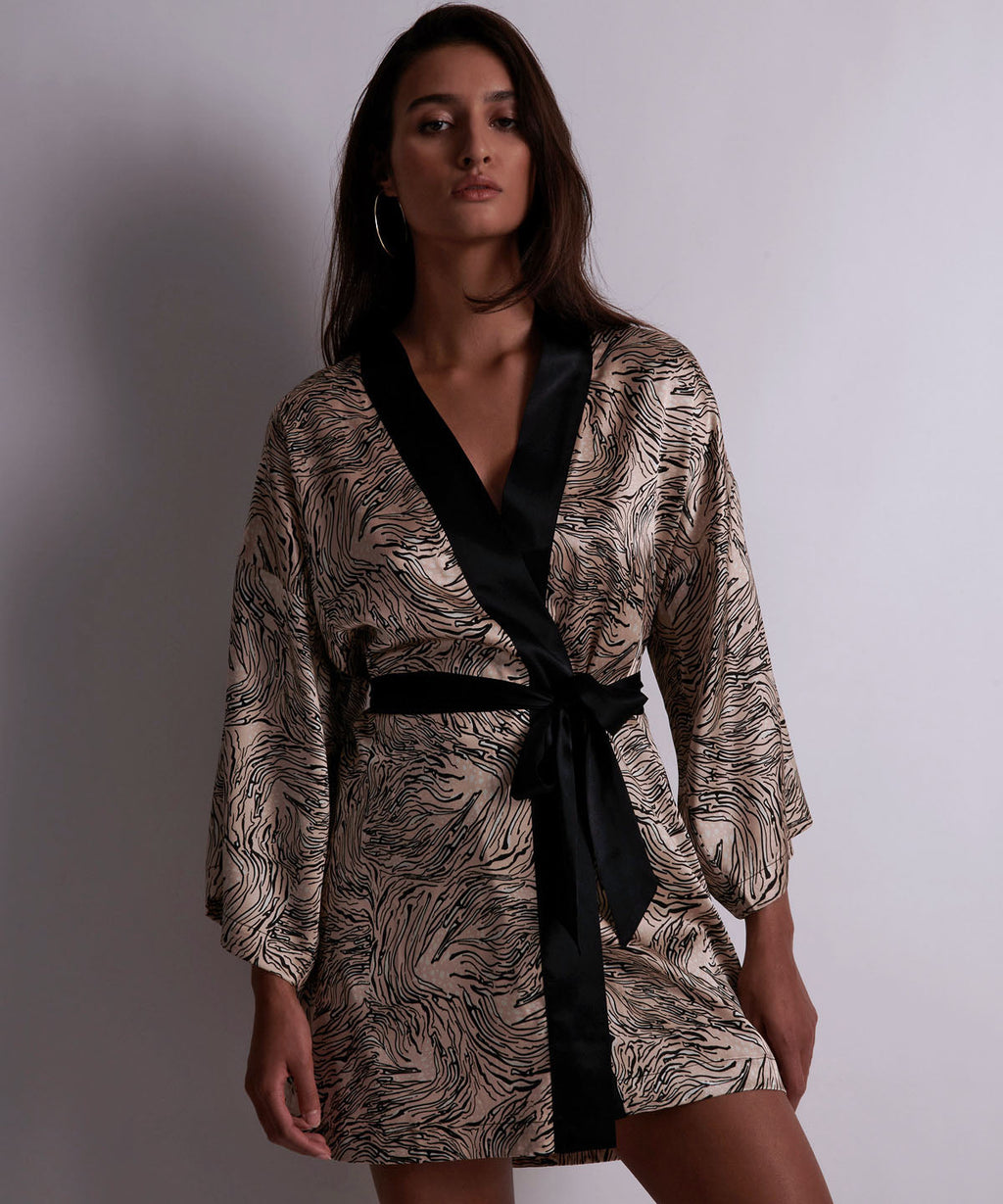 Smocky Night Kimono Félin