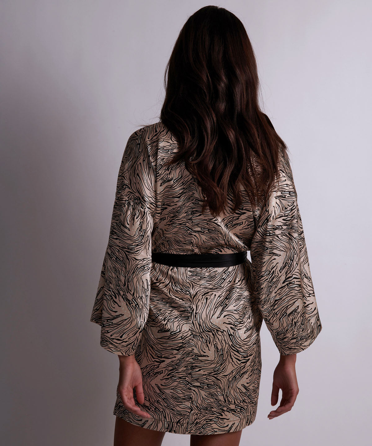 Smocky Night Kimono Félin