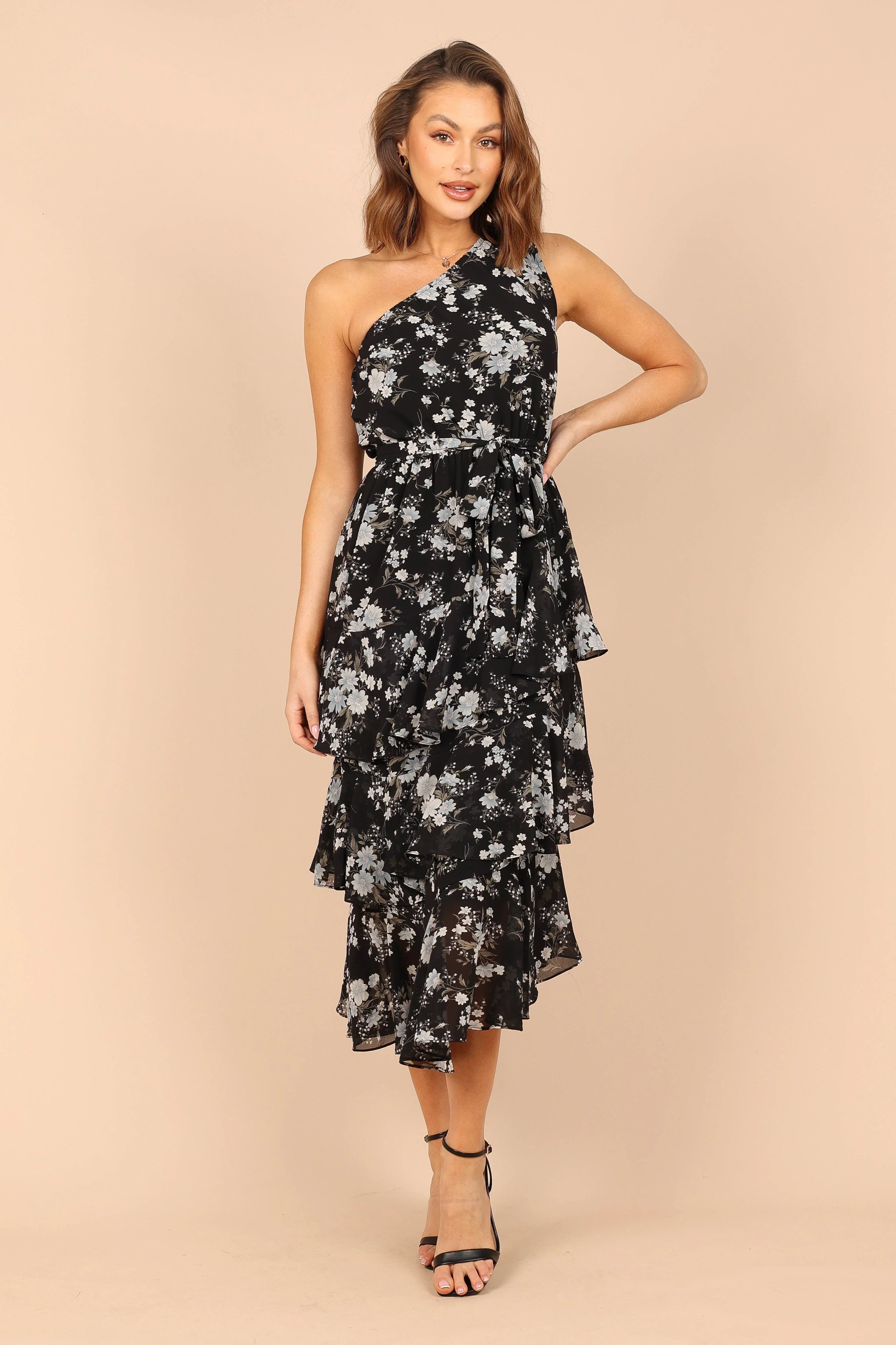 Robe mi-longue asymétrique à volants Brigette - Imprimé floral noir
