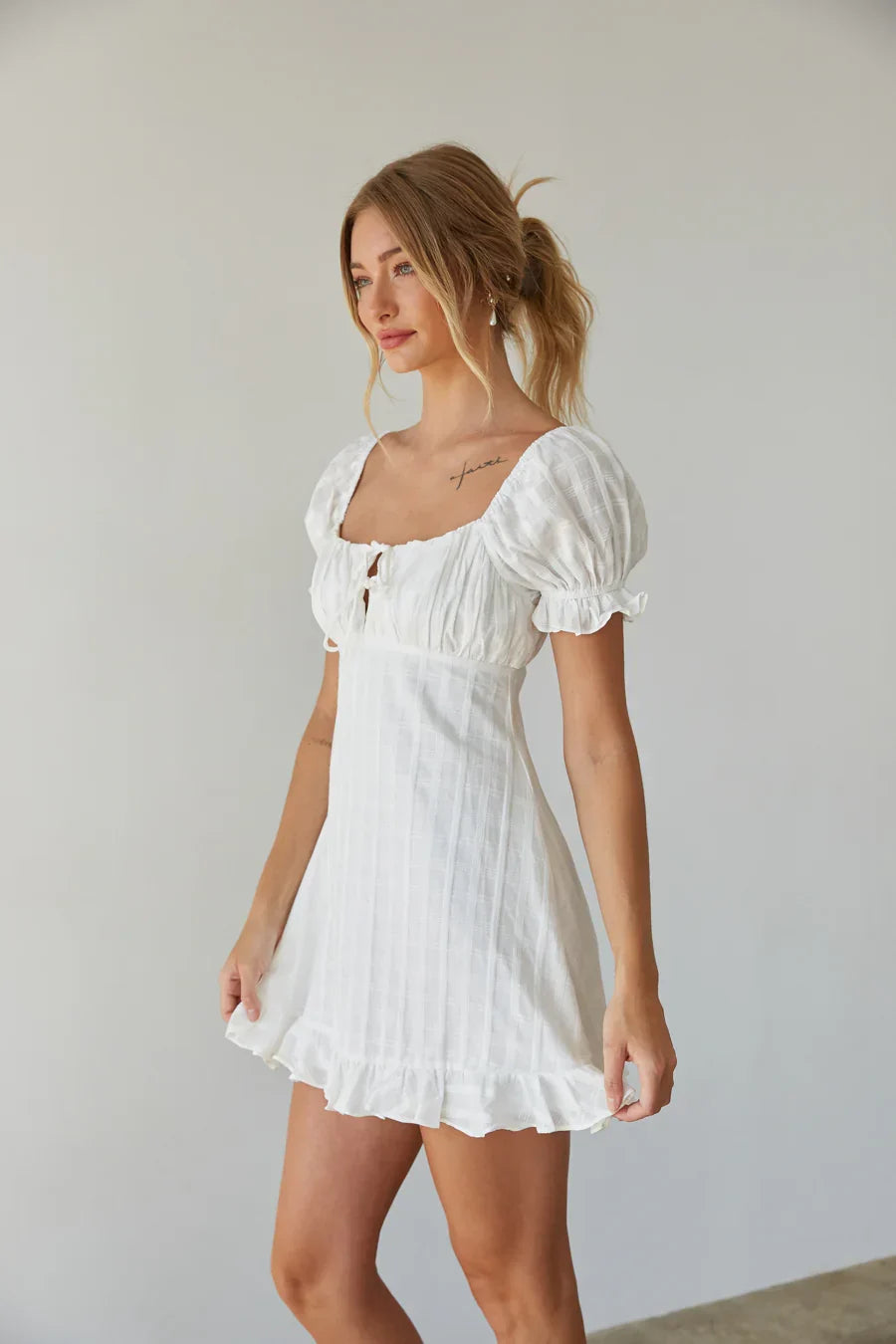 Mini-robe à manches bouffantes et vichy Clover