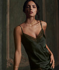 Midnight Whisper Top à fines bretelles Mysterious Green