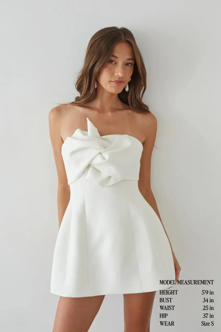 Robe courte Alix froncée devant, coupe boule