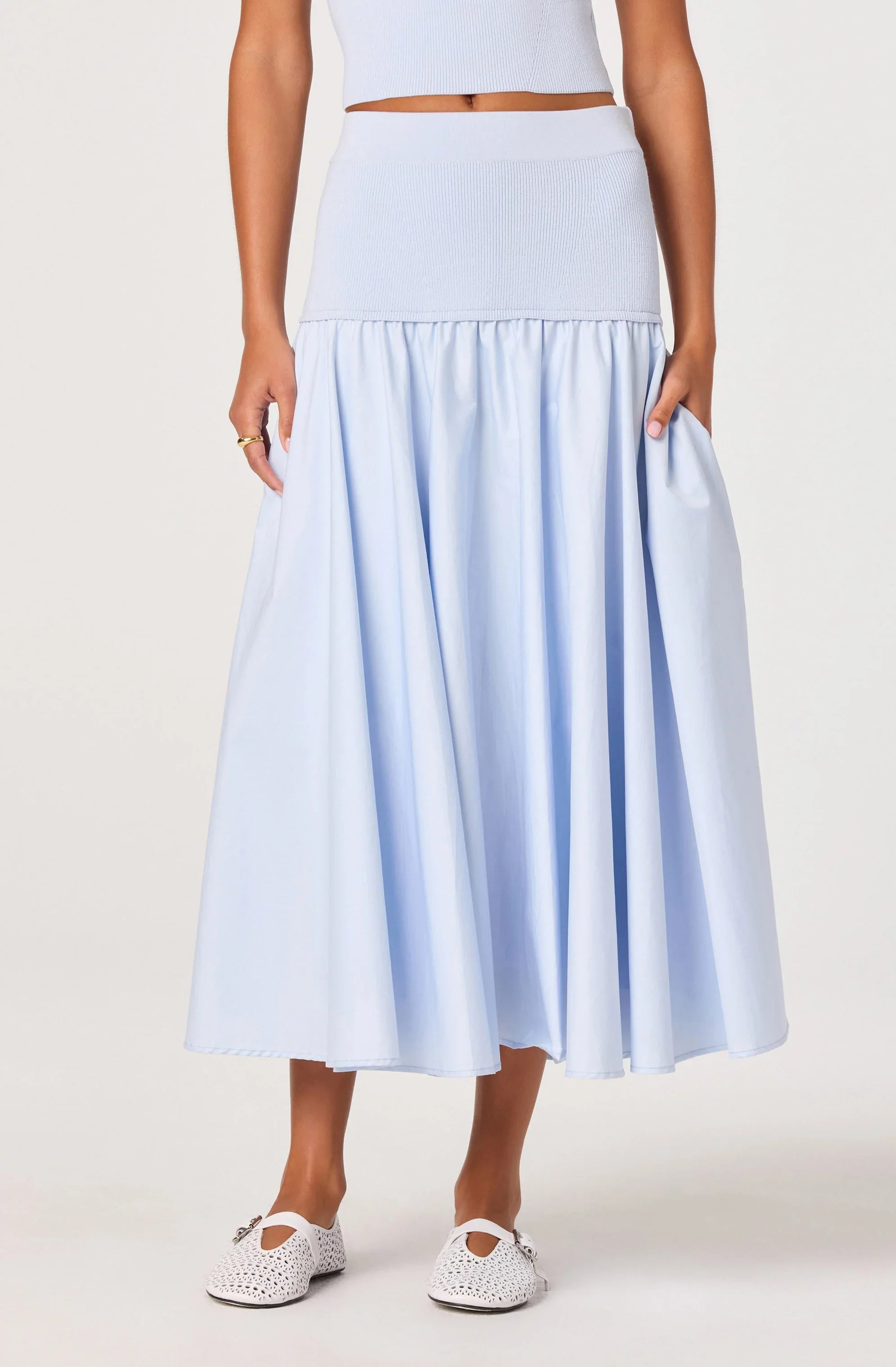 Jupe Mi-Longue Taille Basse en Matières Mixtes Thesan