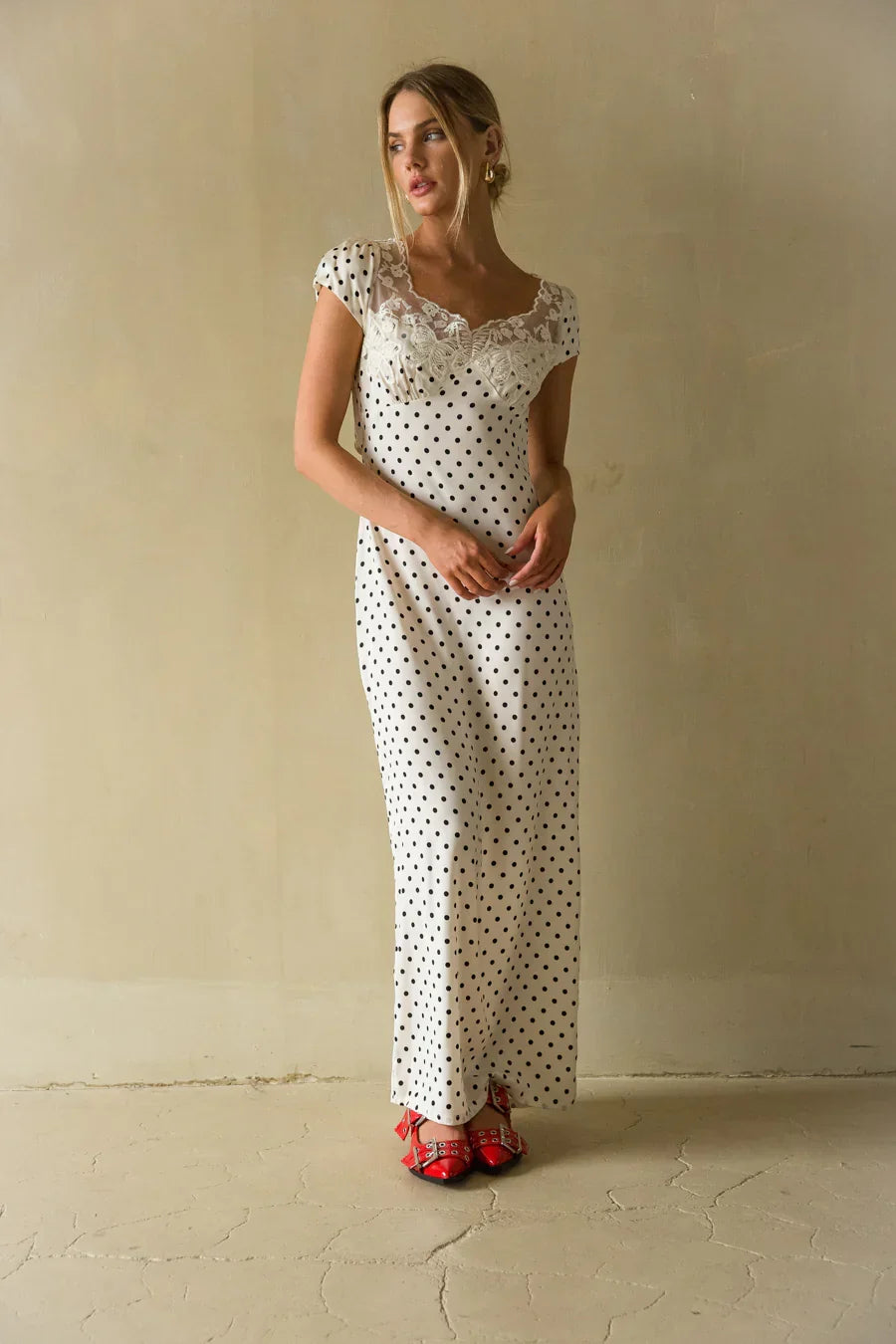 Robe longue Brandie à pois et dentelle