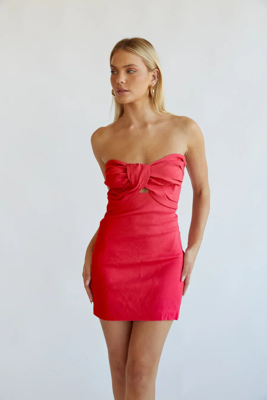 Mini-robe Kynlee à torsade sur le devant