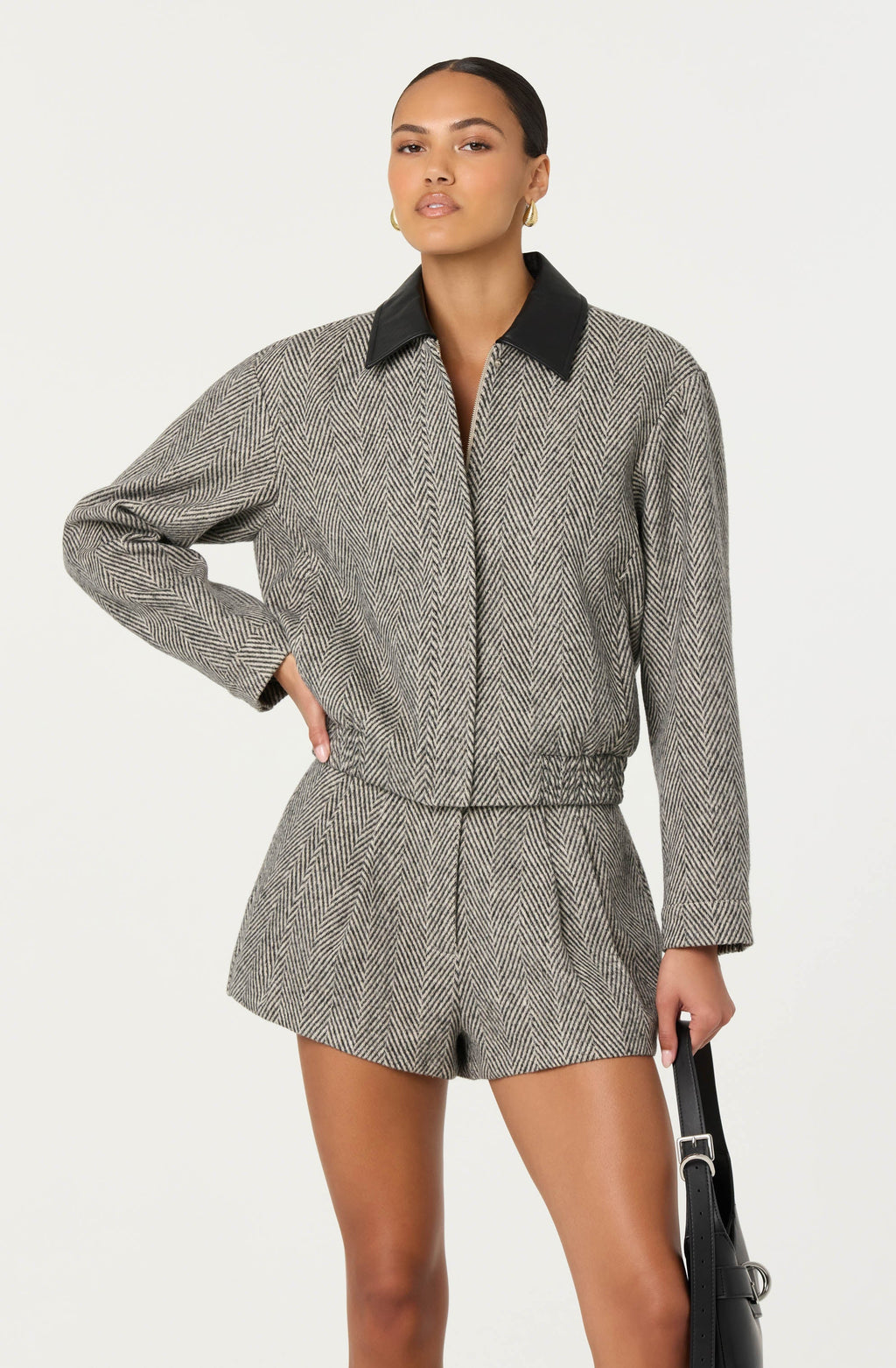 Sorine Wool Blend Pleated Shorts