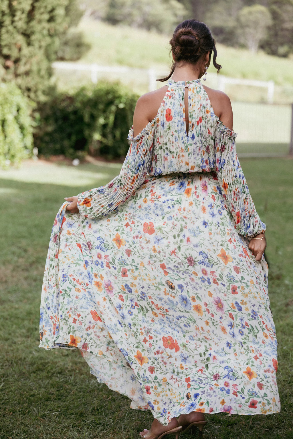 Robe longue plissée Hilary – Imprimé floral « Garden »