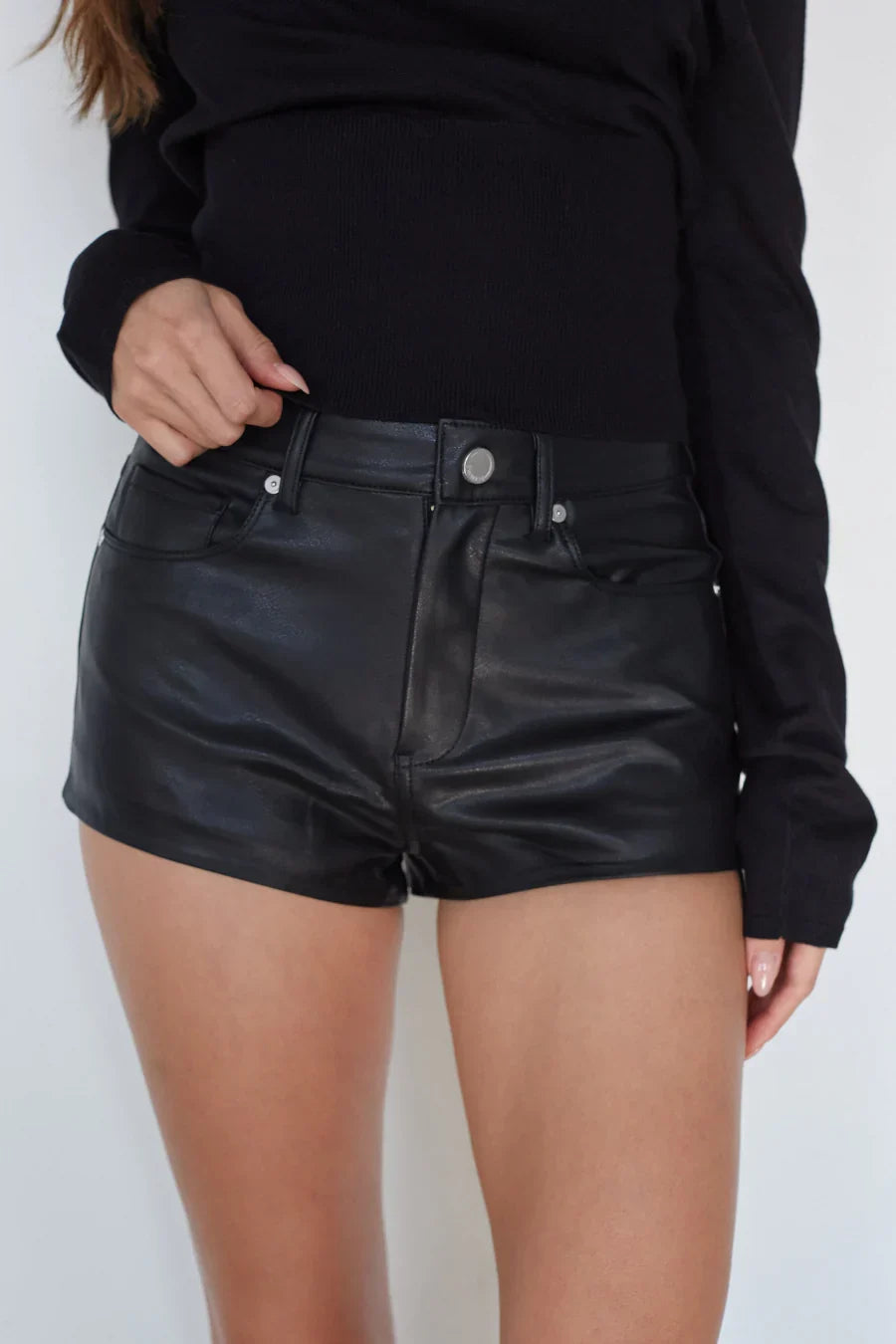 Micro-short Naya en faux cuir