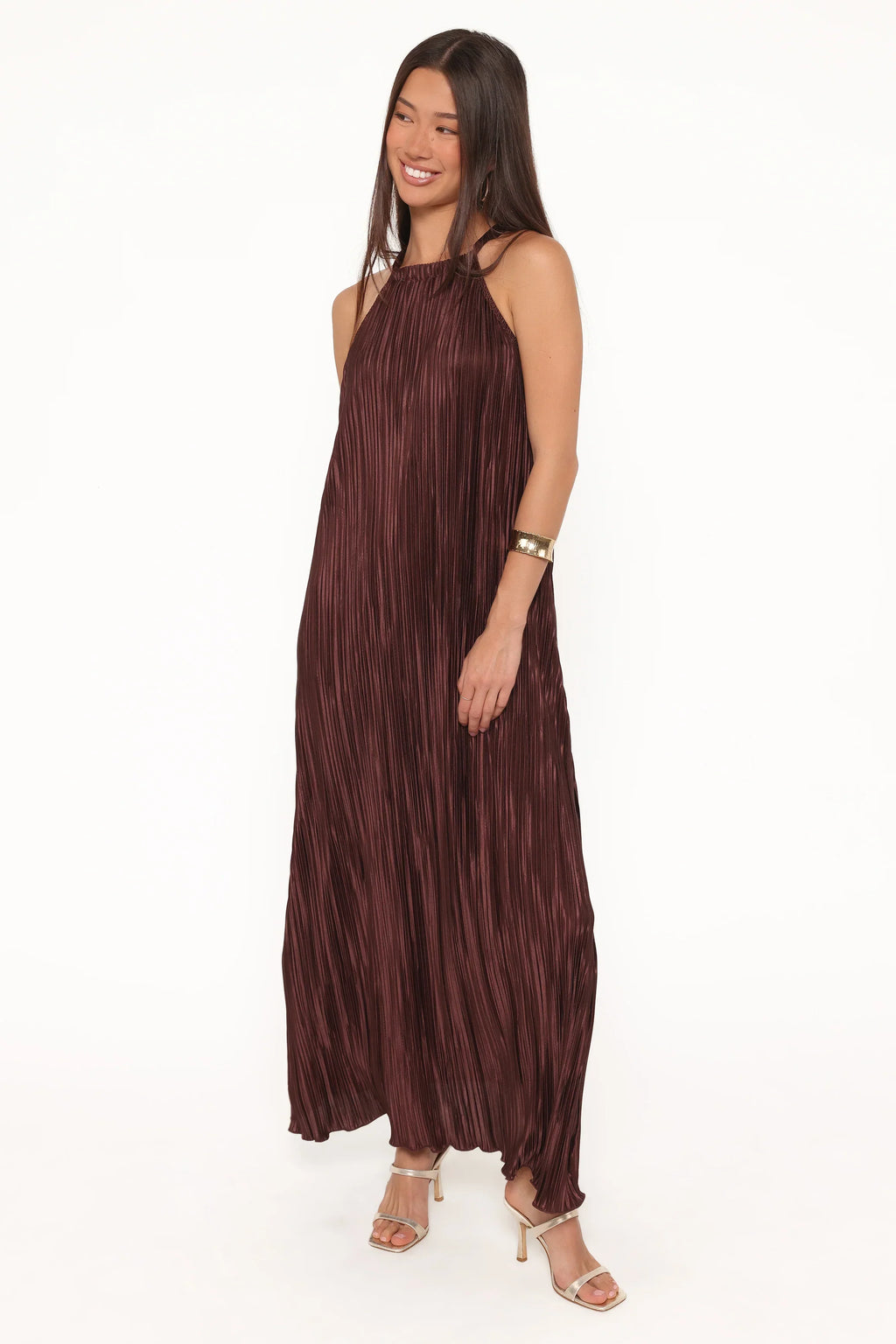 Robe longue Melody Plissée à encolure dos nu – Marron