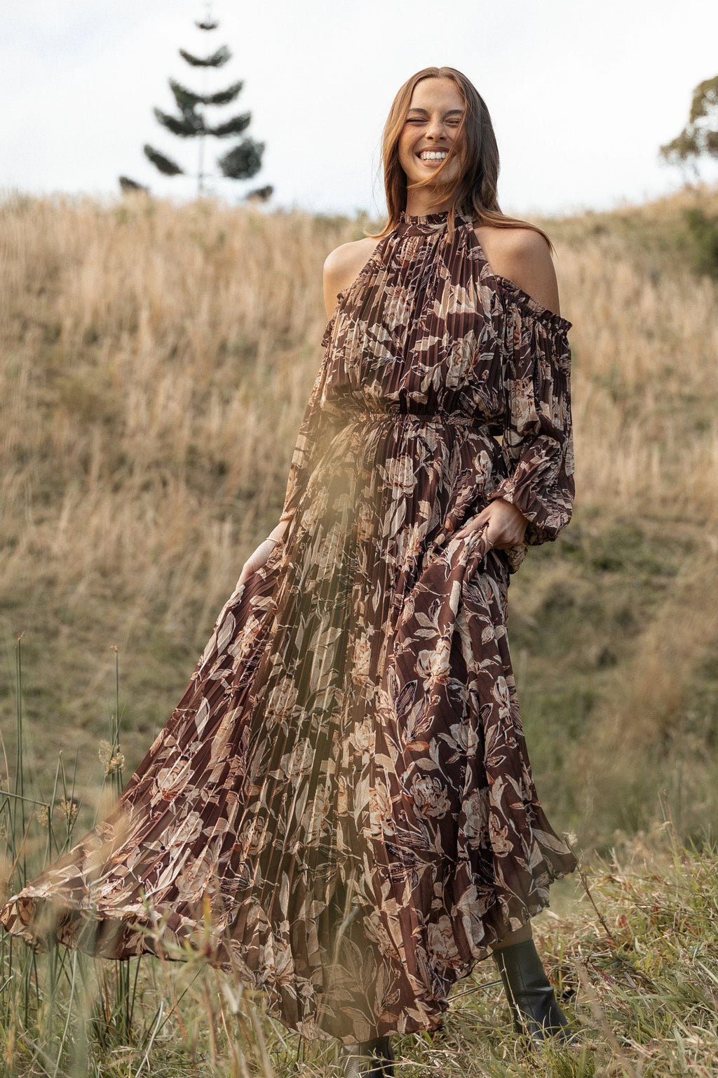 Robe longue plissée Hilary - Imprimé floral marron