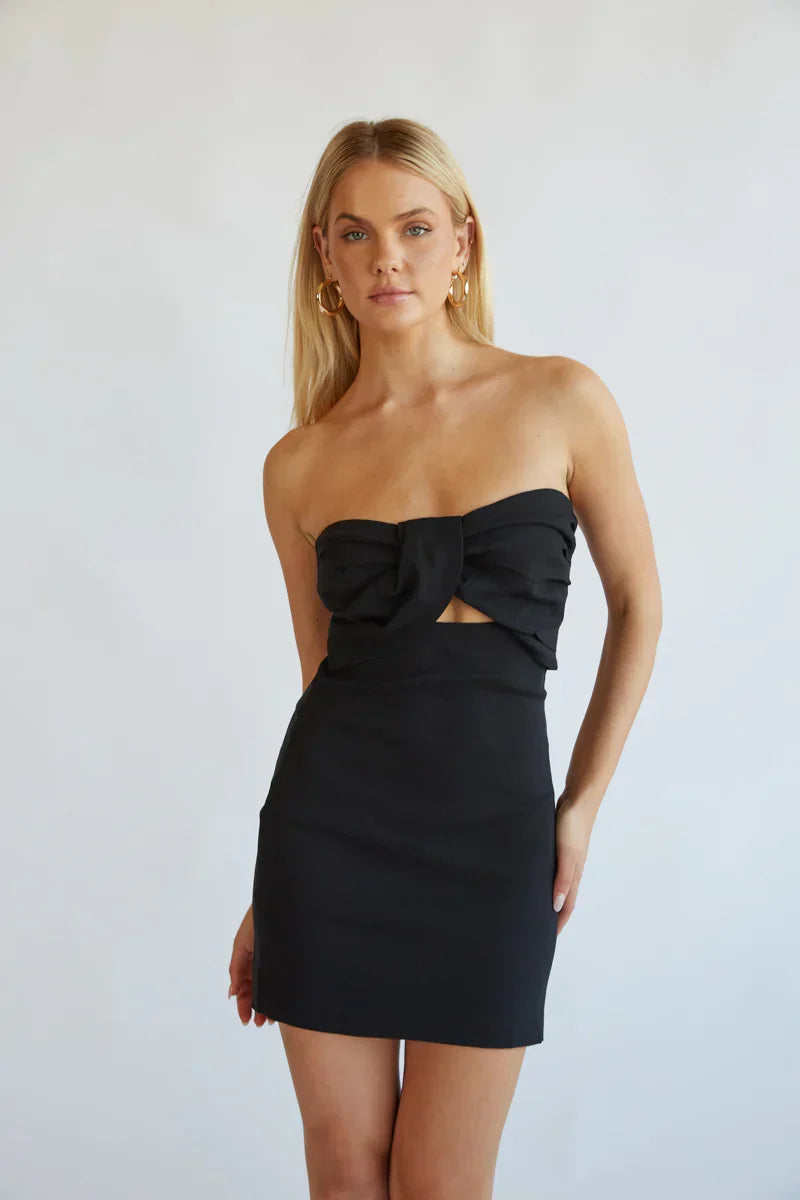 Mini-robe Kynlee à torsade sur le devant