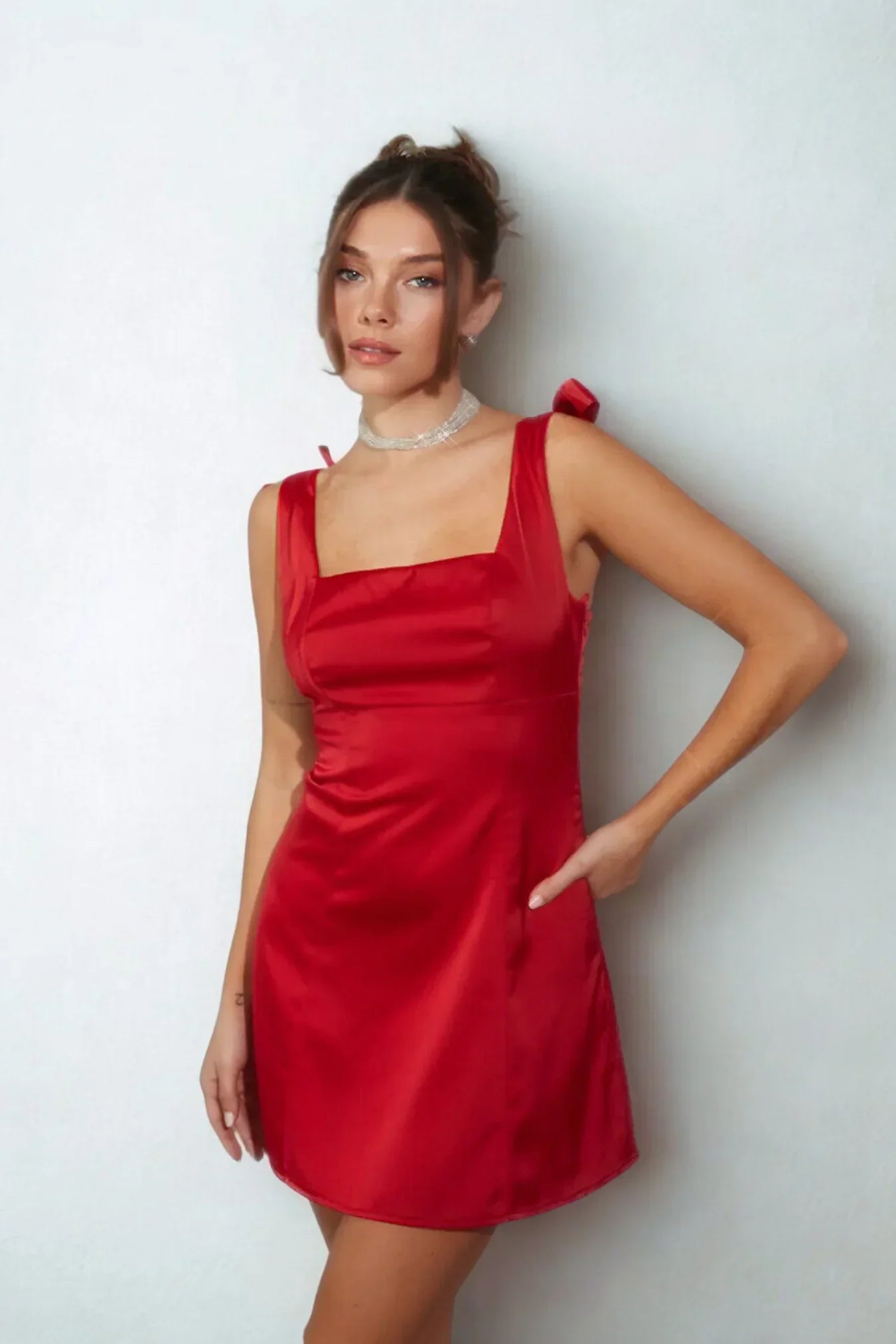 Robe courte Paige Coquette coupe babydoll avec nœuds