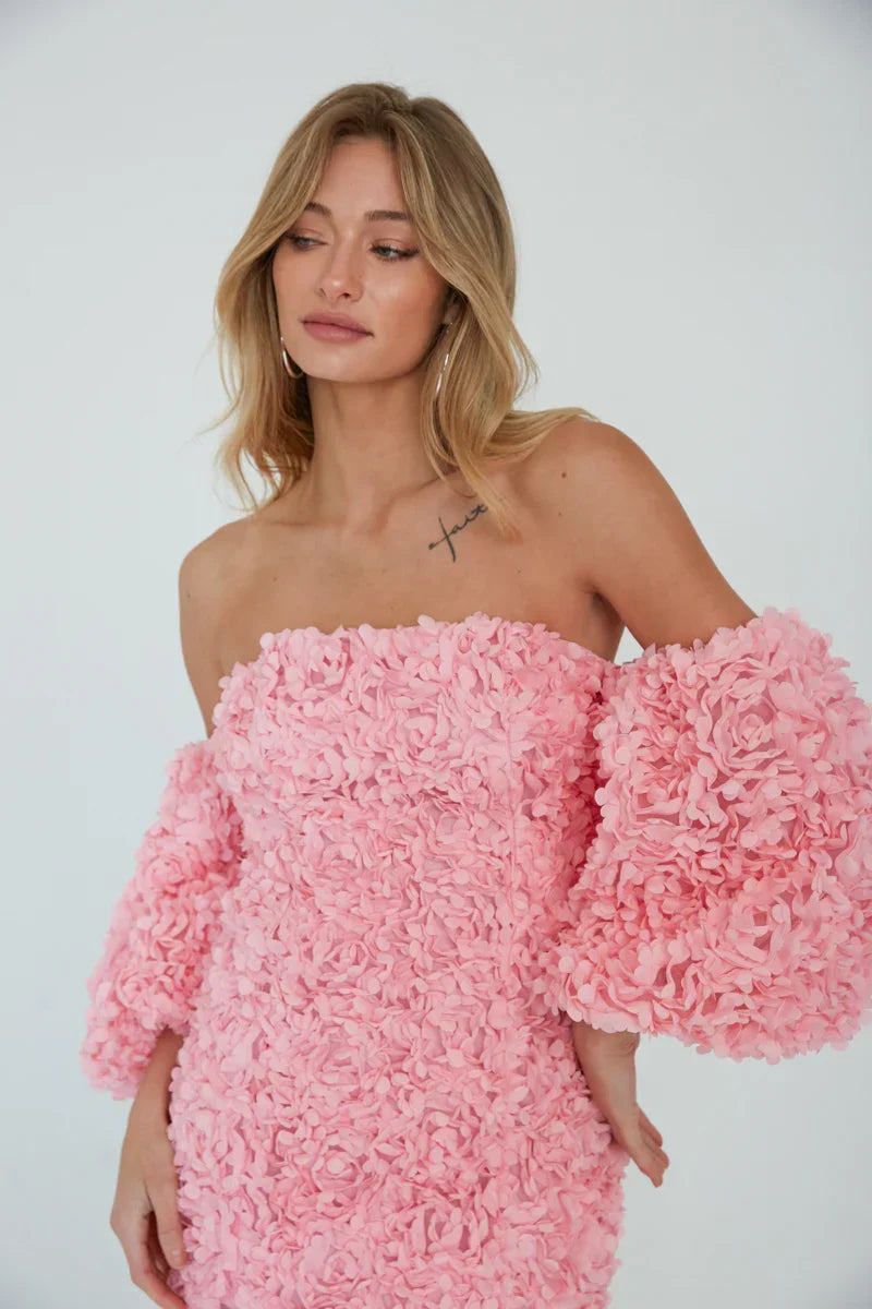 Robe Courte Maylie à Appliqués Floraux