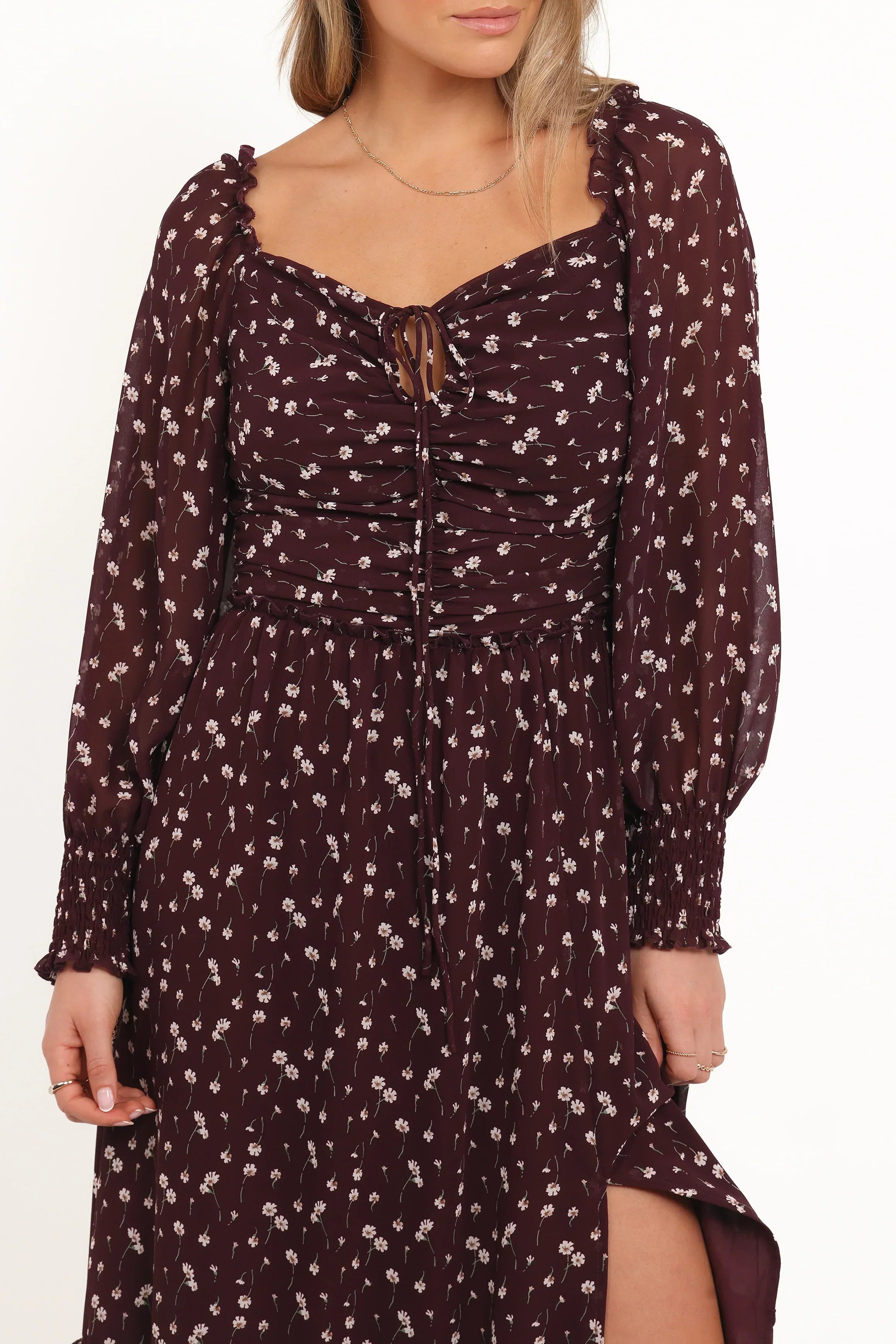 Robe longue Keziah à manches longues - Fleurie bordeaux