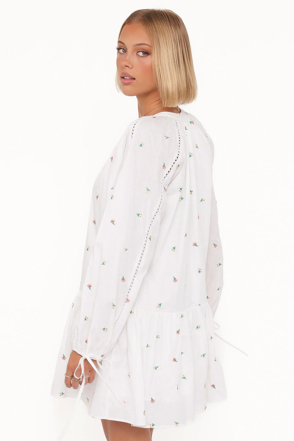 Robe mini à manches longues Hart - Fleurie blanche