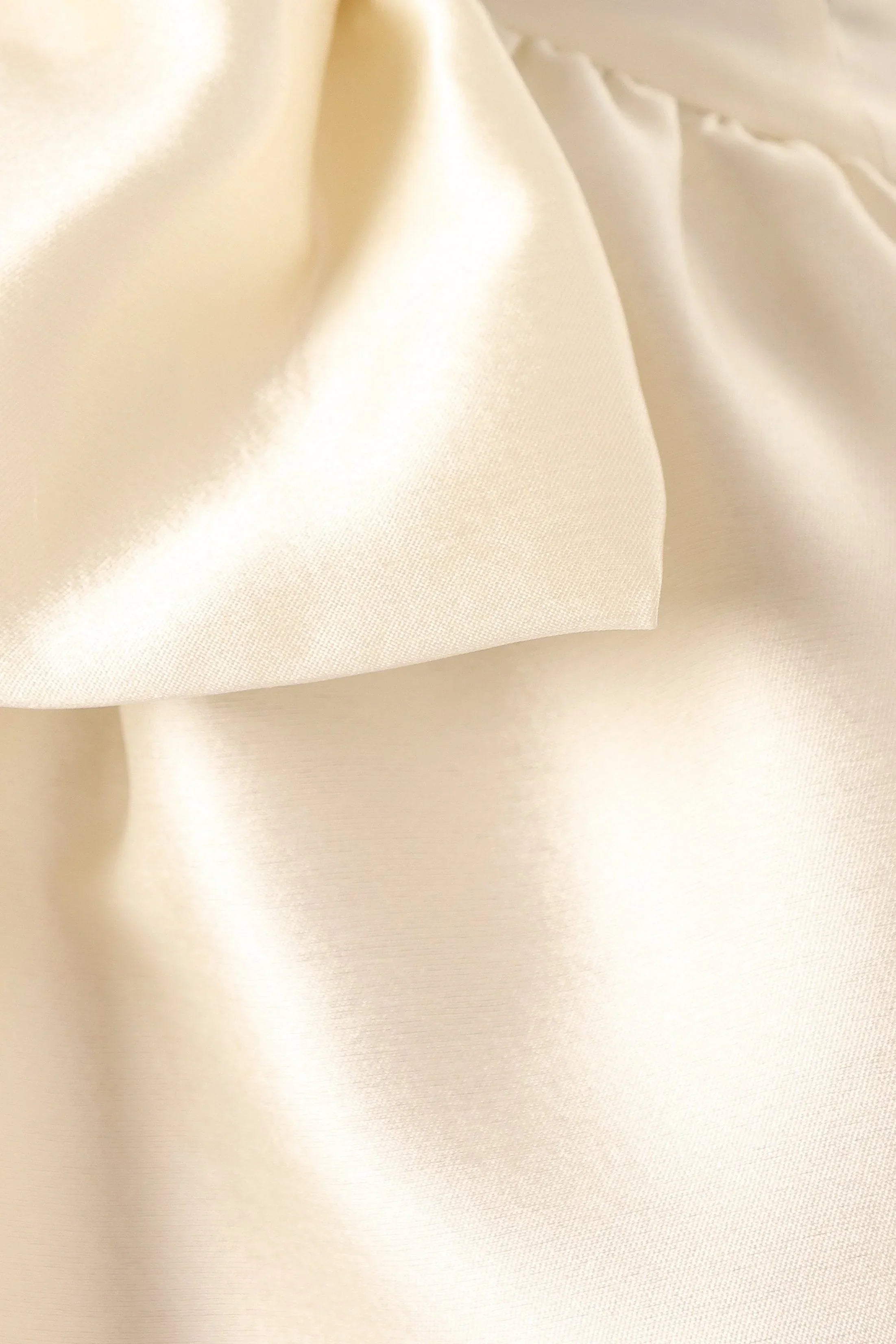 Mini-robe Ellah à devant bustier – Blanc cassé
