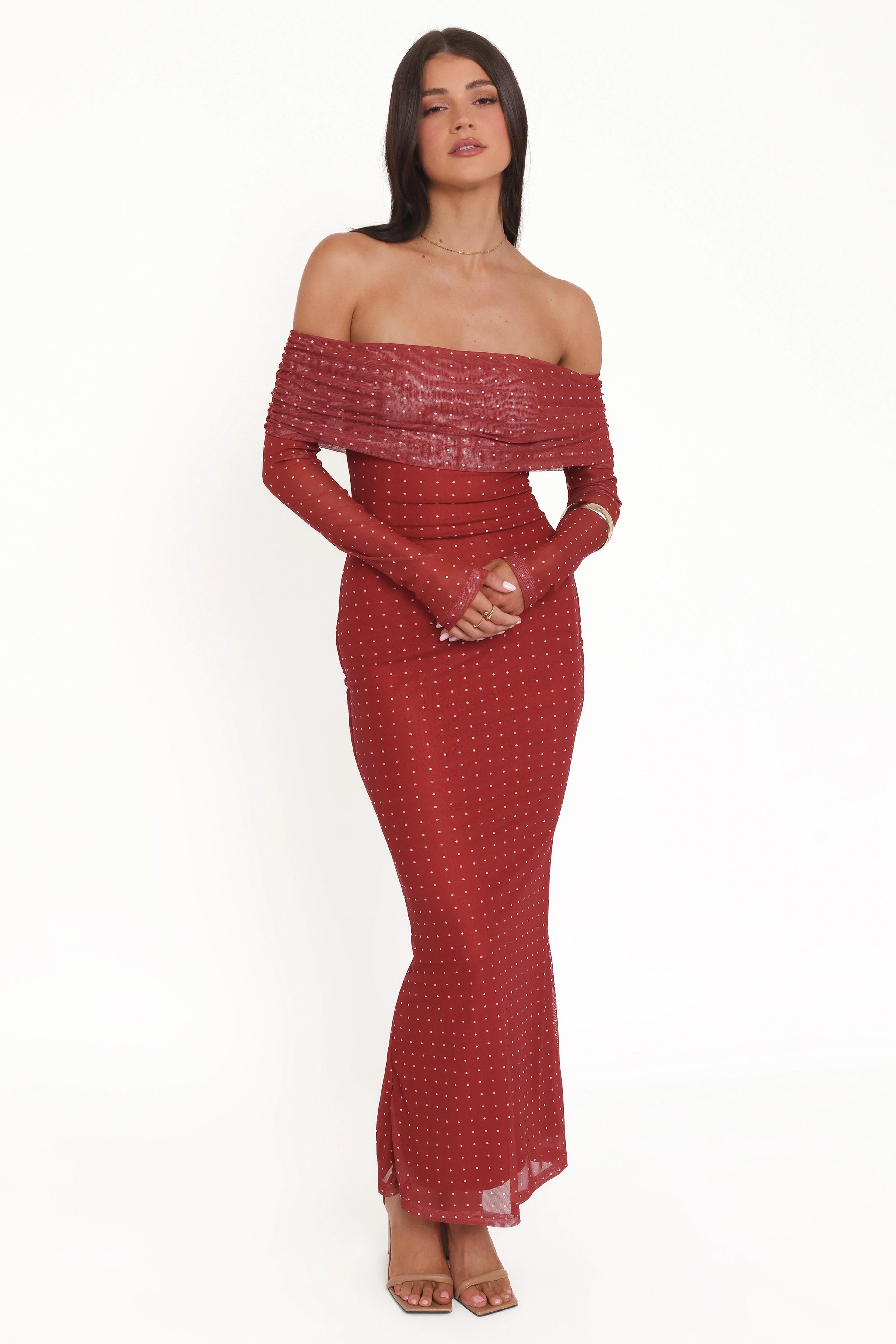 Robe longue épaule nue Zeva - À pois bordeaux