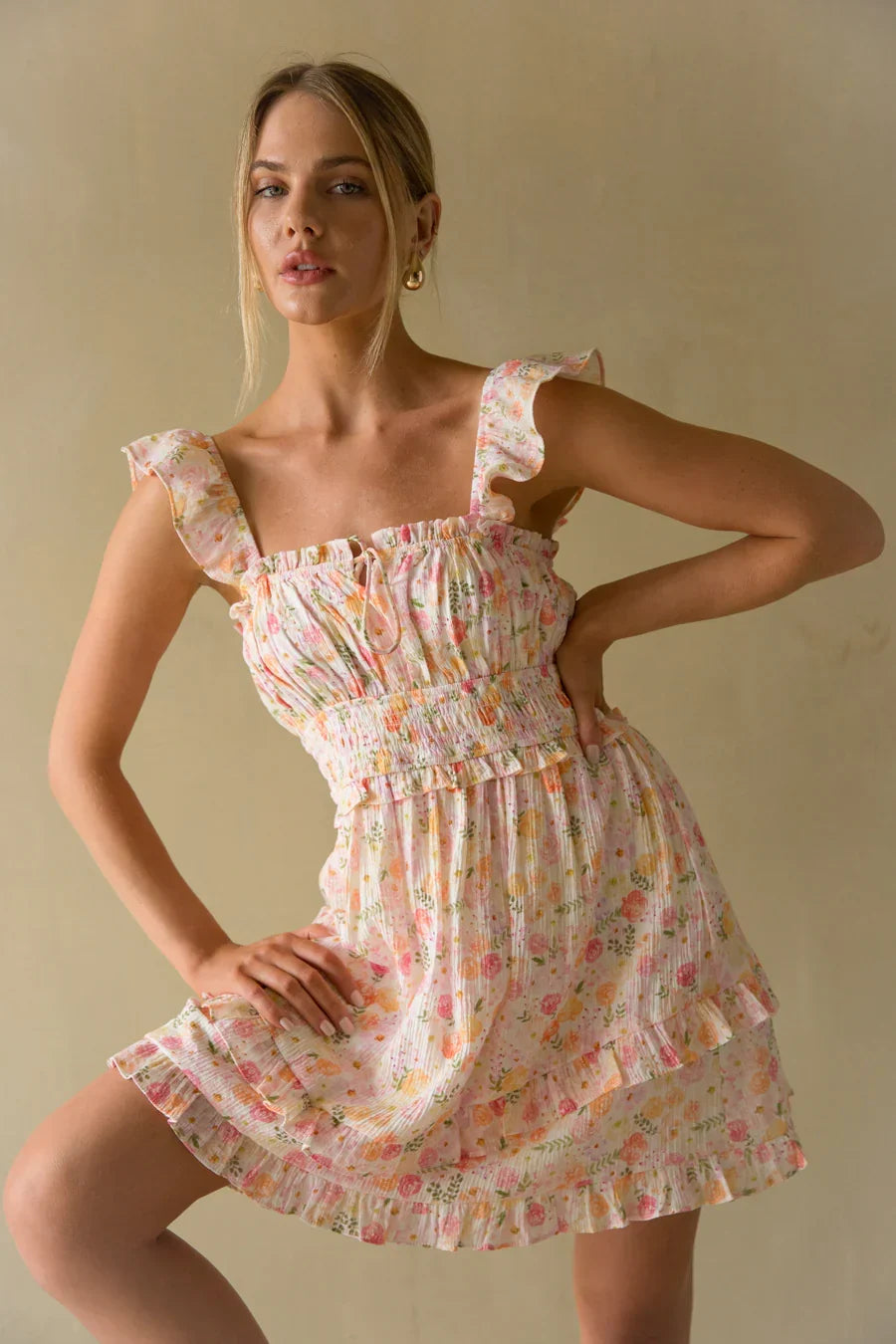 Mini-robe babydoll Wanda à volants fleuris