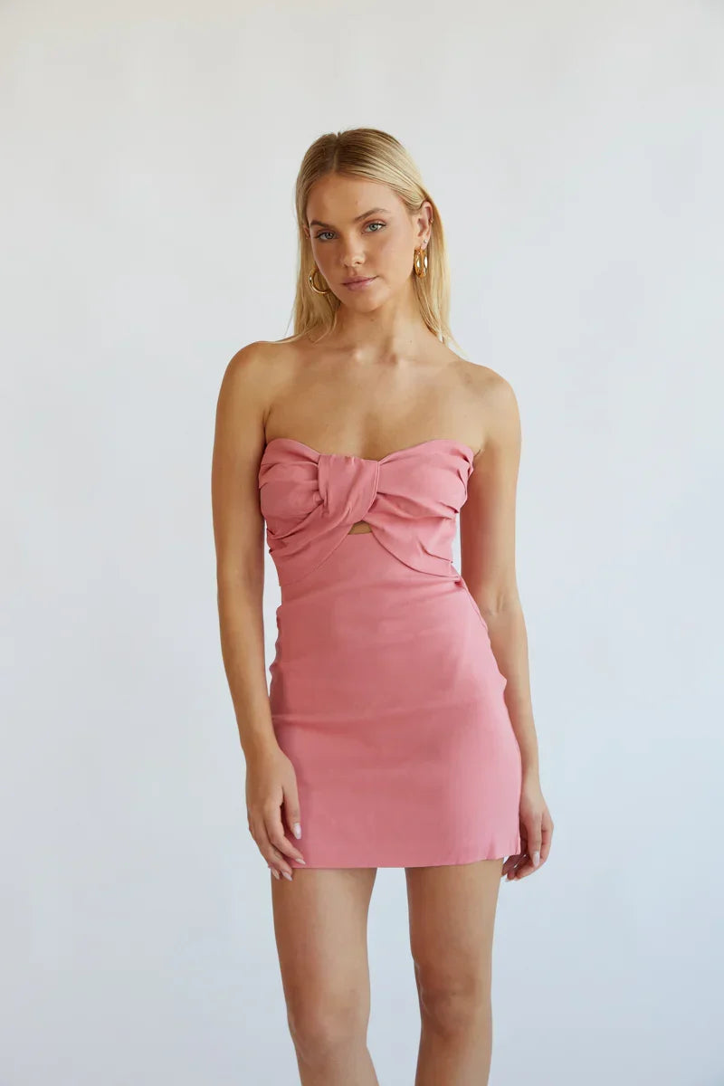 Mini-robe Kynlee à torsade sur le devant