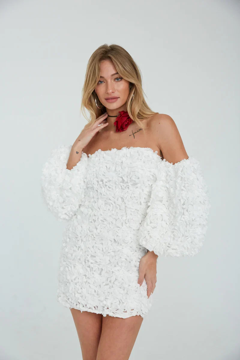 Robe Courte Maylie à Appliqués Floraux