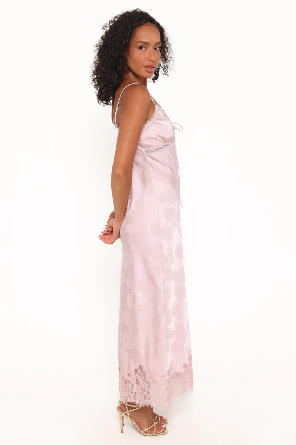 Robe longue en dentelle Melita - Rose