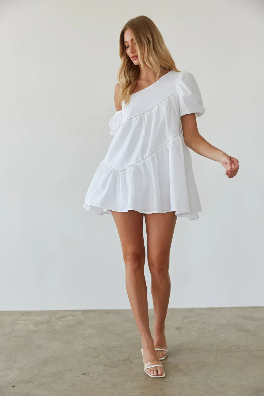 Mini-robe babydoll Francesca à manches bouffantes