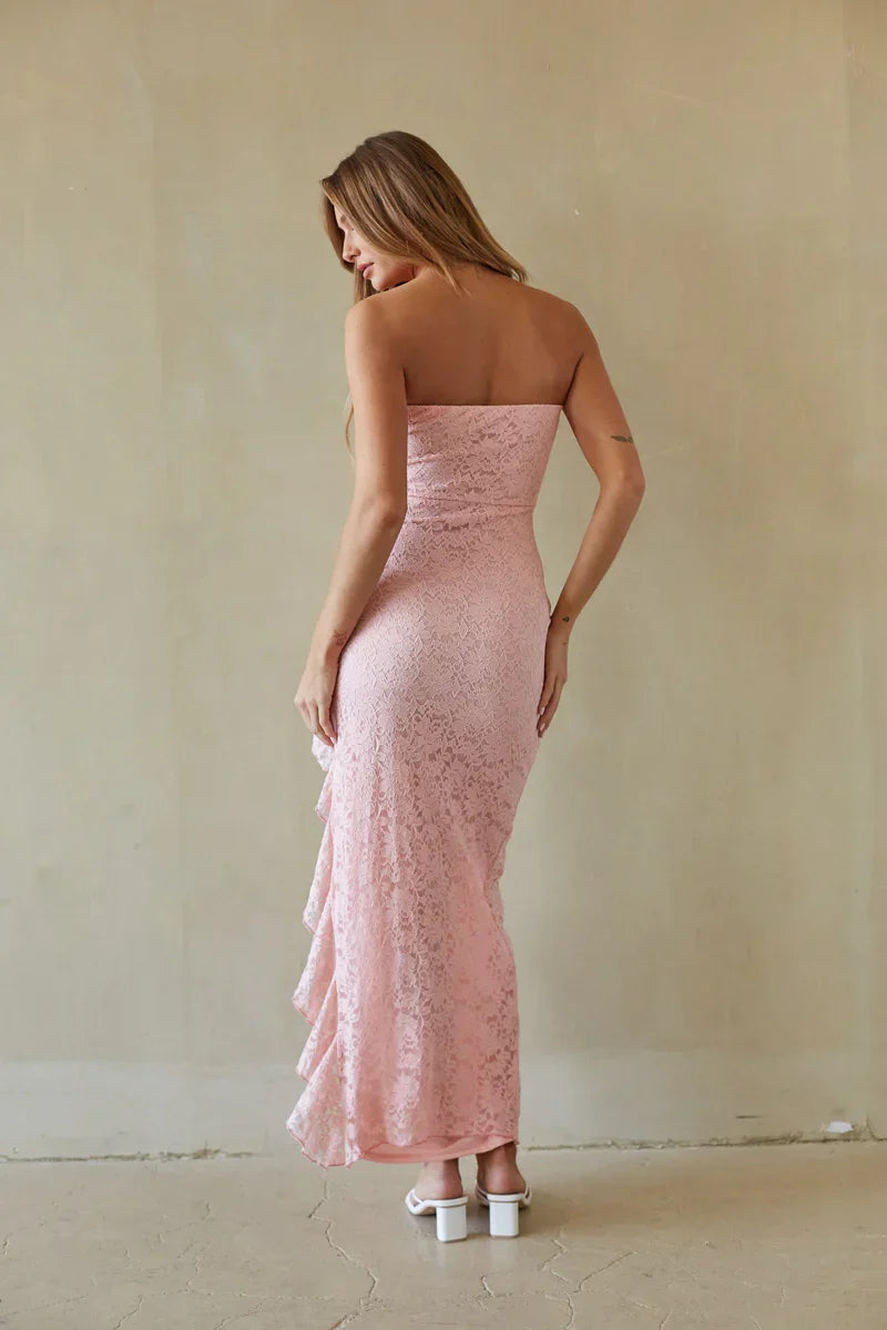 Robe longue volantée en dentelle Vivienne