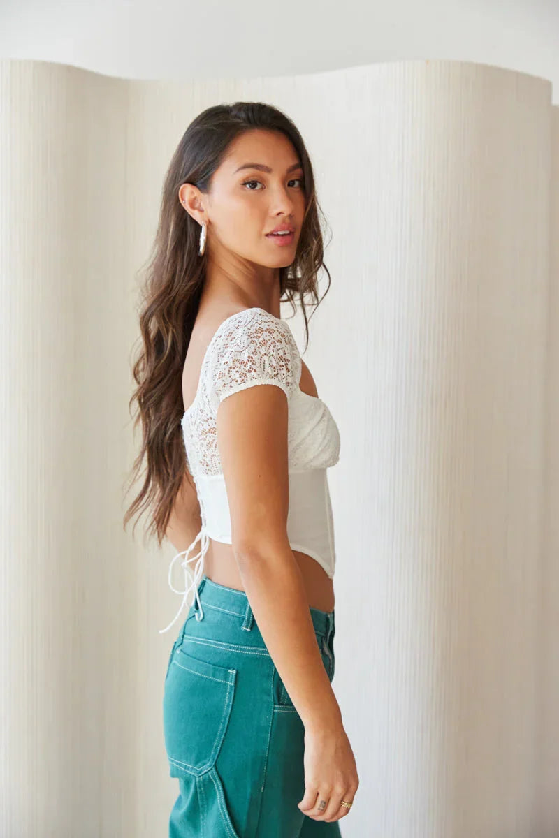 Haut corset en dentelle Irene