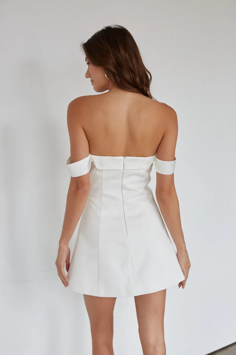 Robe courte épaules dénudées Roman