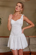 Mini-robe Annelise Eyelet à bretelles et nœuds