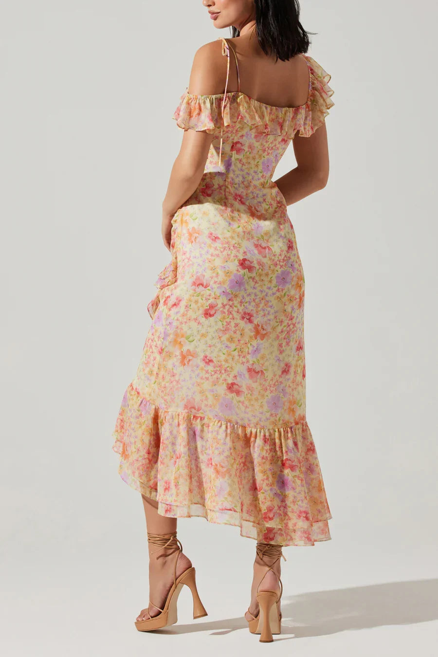 Robe midi en mousseline de soie à volants floraux ASTR Luvita