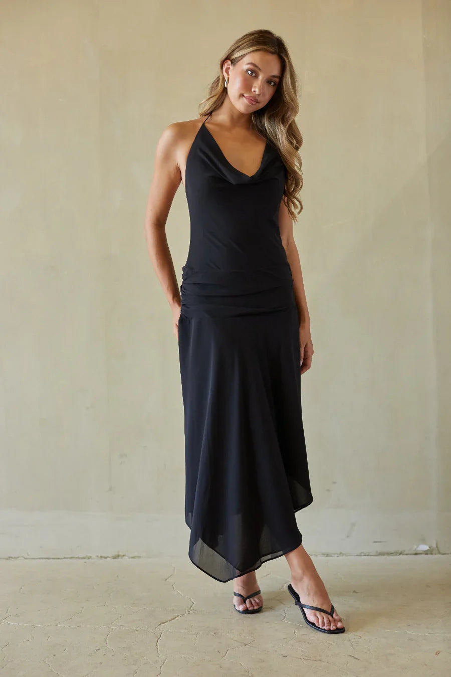Robe midi Cora Chiffon à dos nu