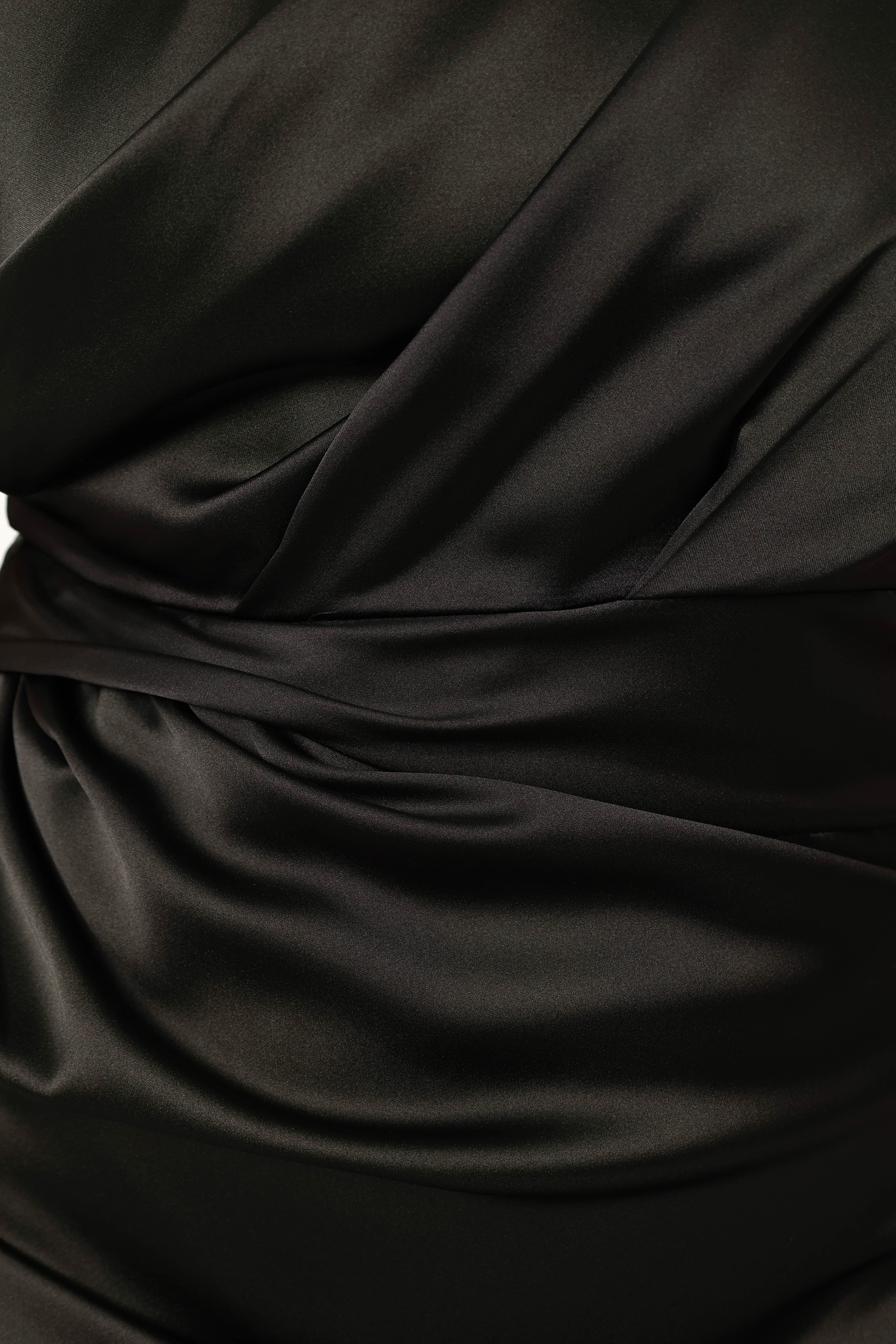 Robe longue Nadia à une épaule - Noir