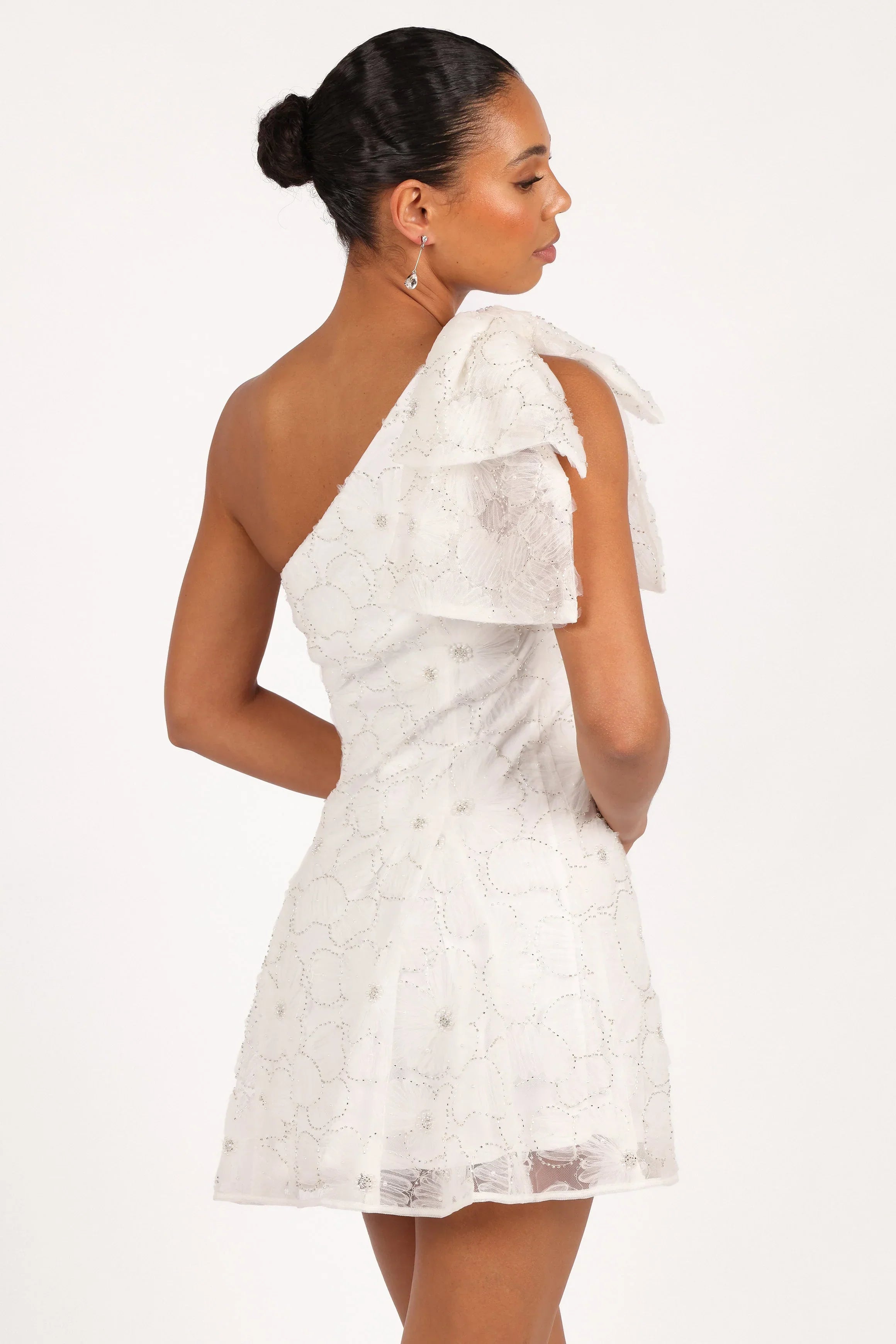 Robe mini Ashly à épaules dénudées - Blanche