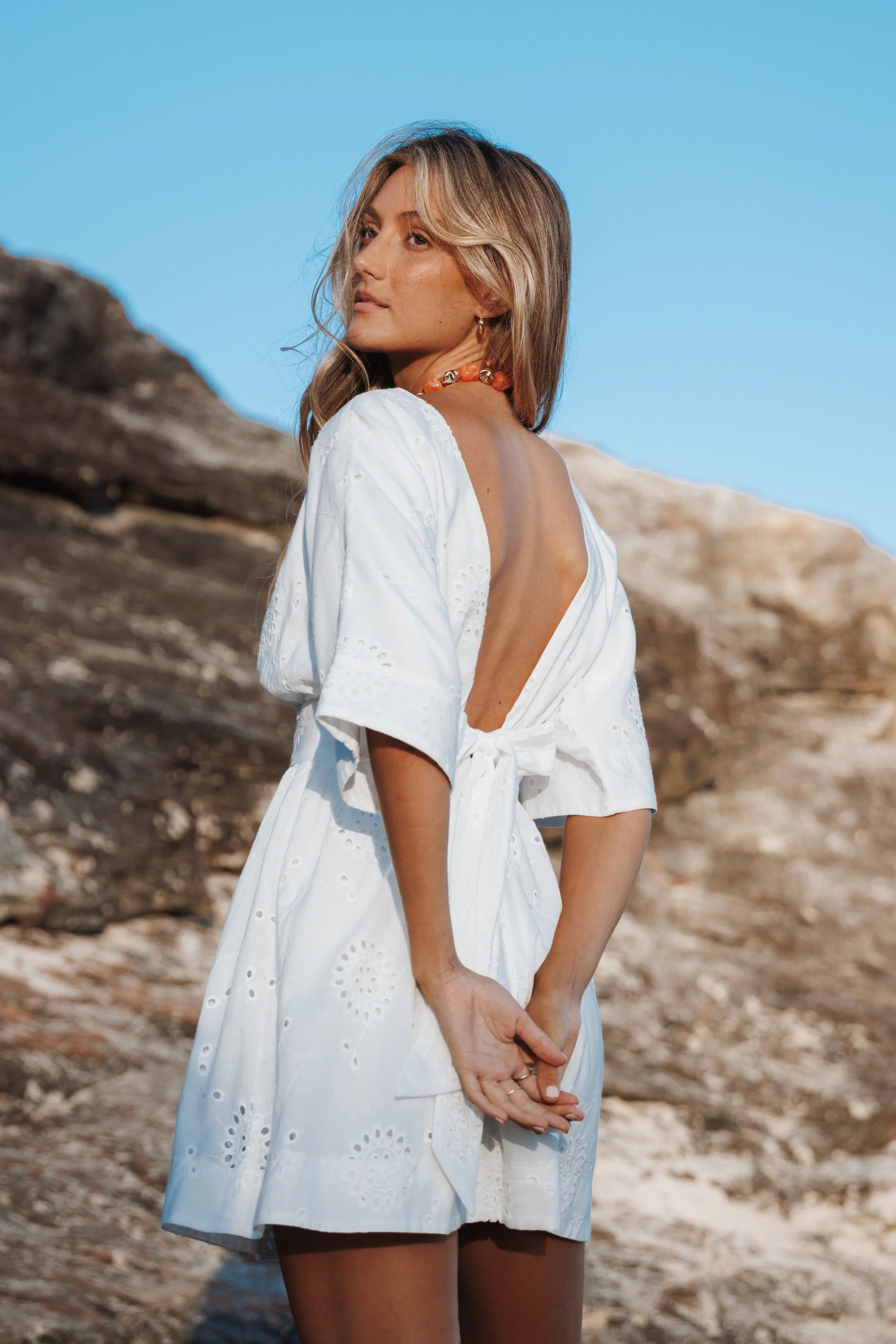 Robe Courte Camila Dos Ouvert - Blanc