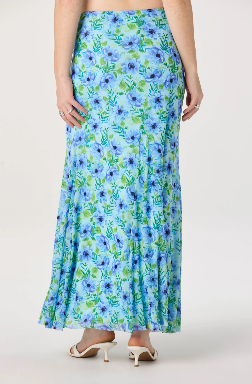 Jupe mi-longue en maille godet à motif floral Mejra