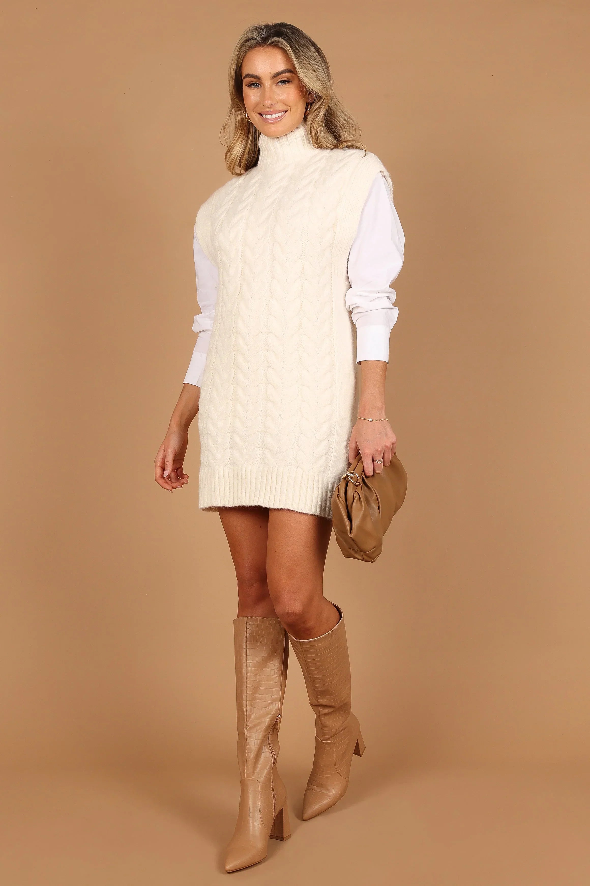 Mini-robe en maille sans manches à col roulé Cozette - Crème