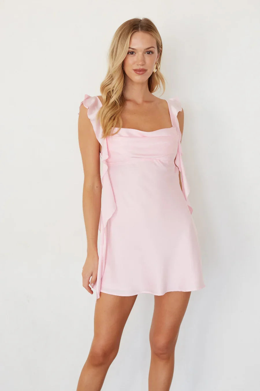 Mini-robe Scheana à bretelles volantées