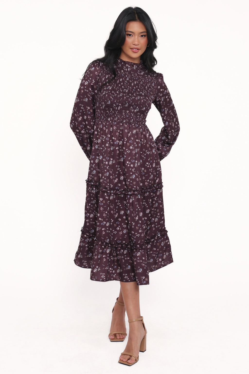 Robe mi-longue Edwina à manches longues et volants smockés - motif floral prune