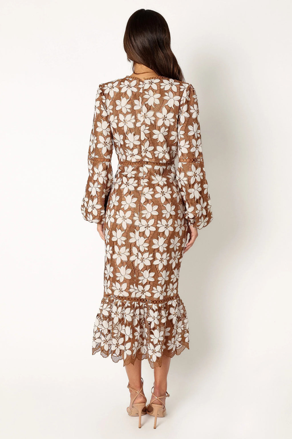 Robe longue en dentelle à manches longues Pierre - Mocha